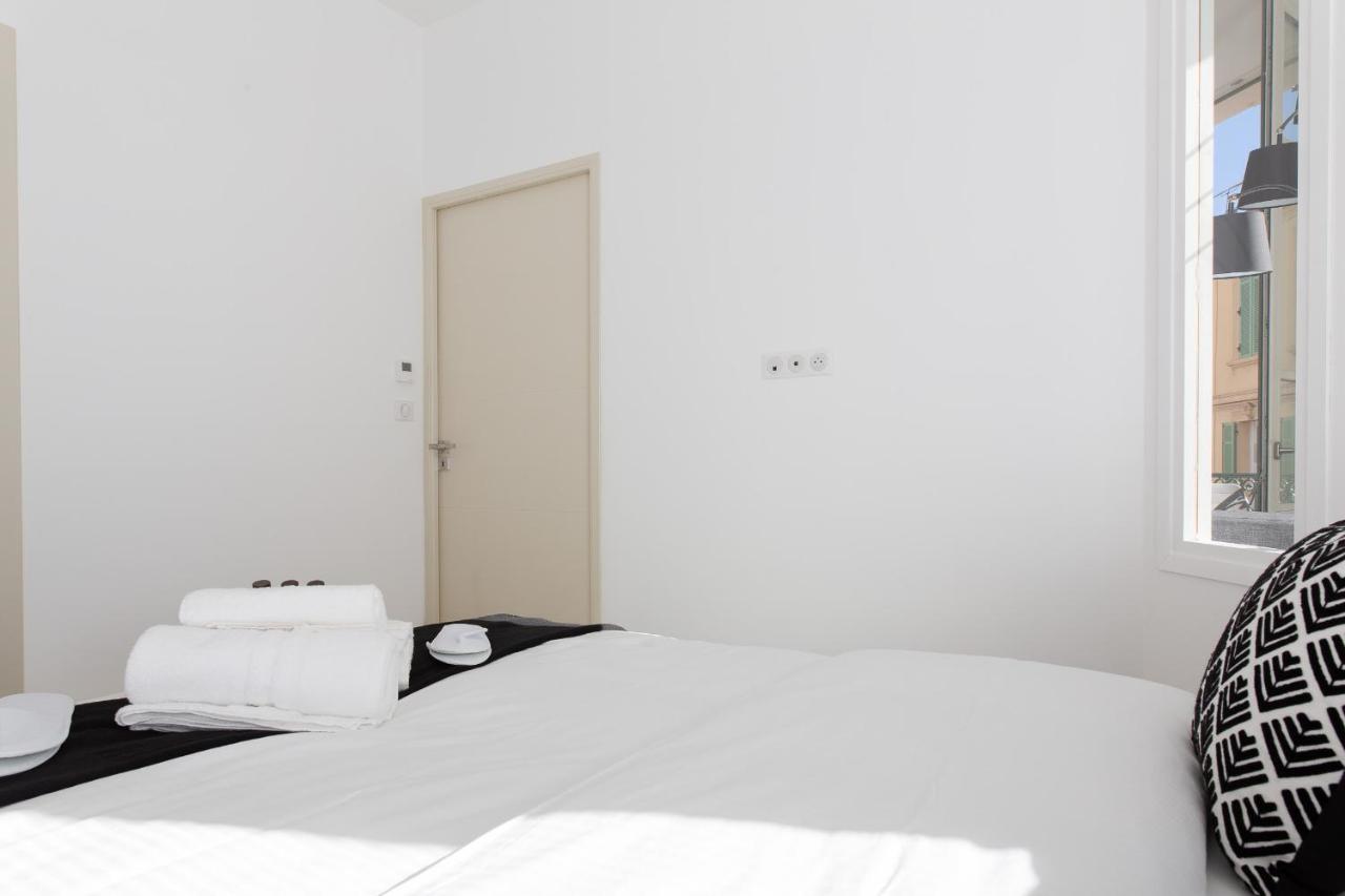 Anzur Yourhosthelper Cannes Esterno foto